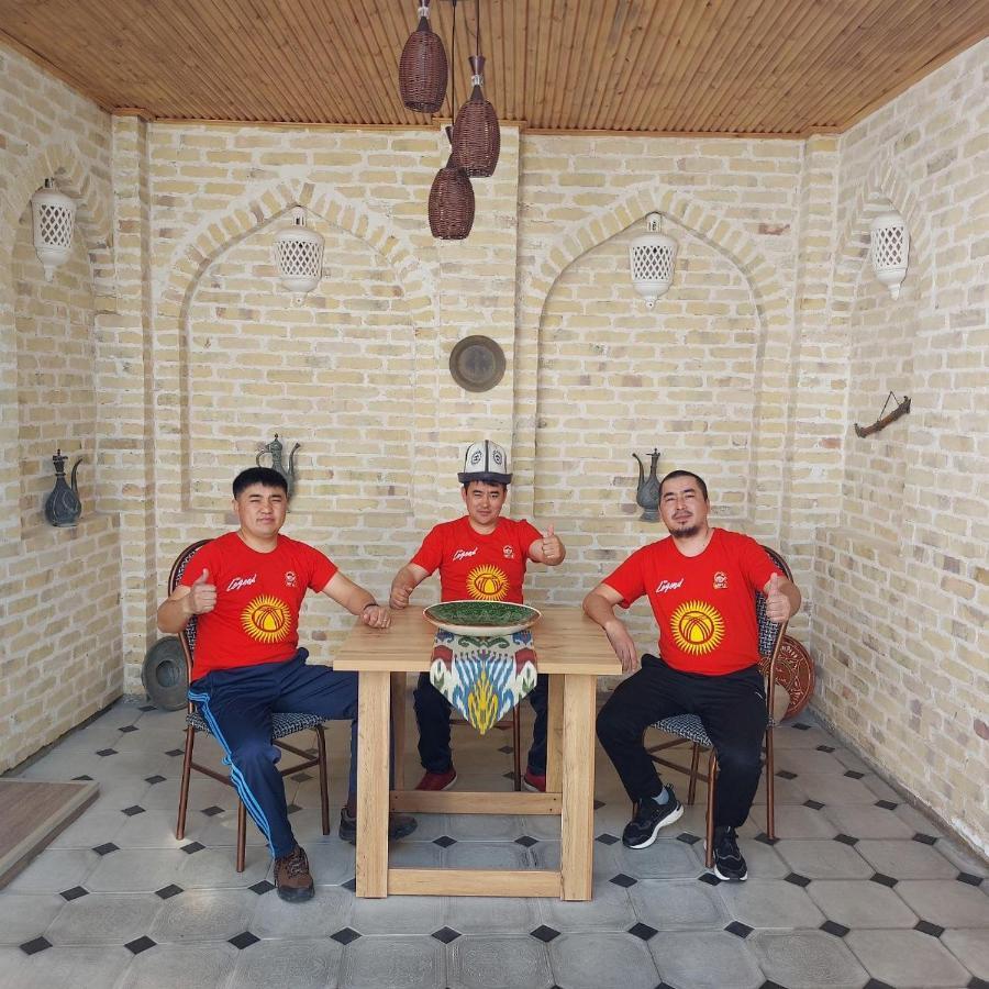 Old Safari Golden Location Guest House Bukhara Exterior photo